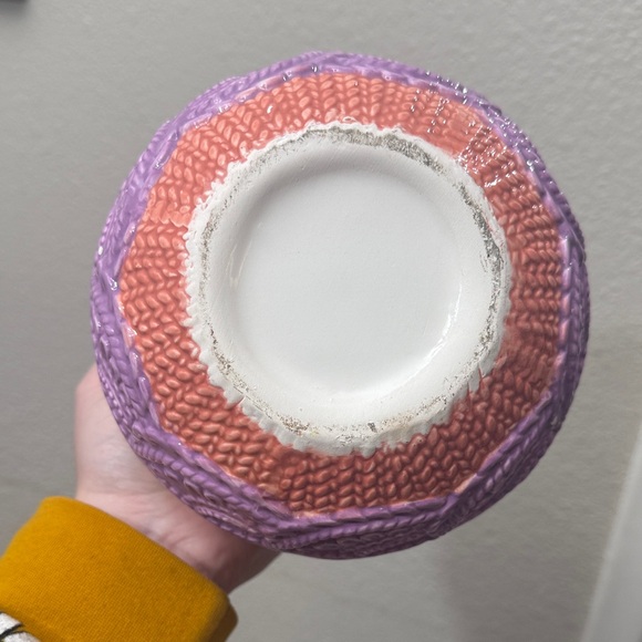 Vibrant Ceramic Egg with Chick Lid - Picture 4 of 4